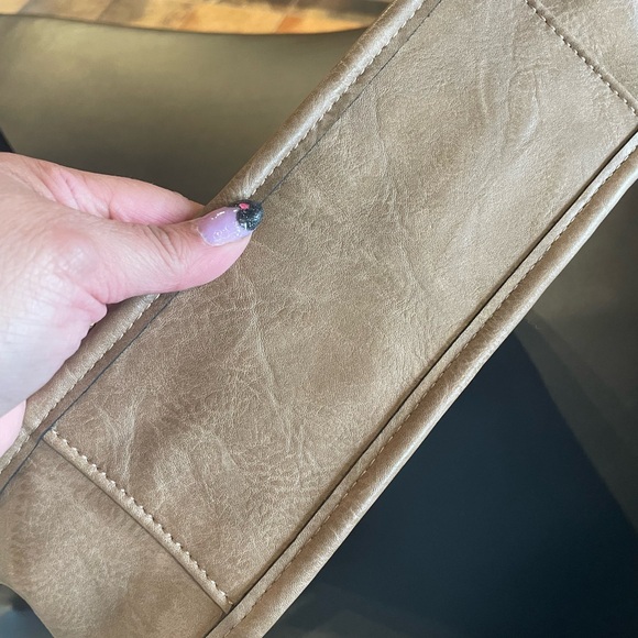 Jen & Co - Picture 4 of 8